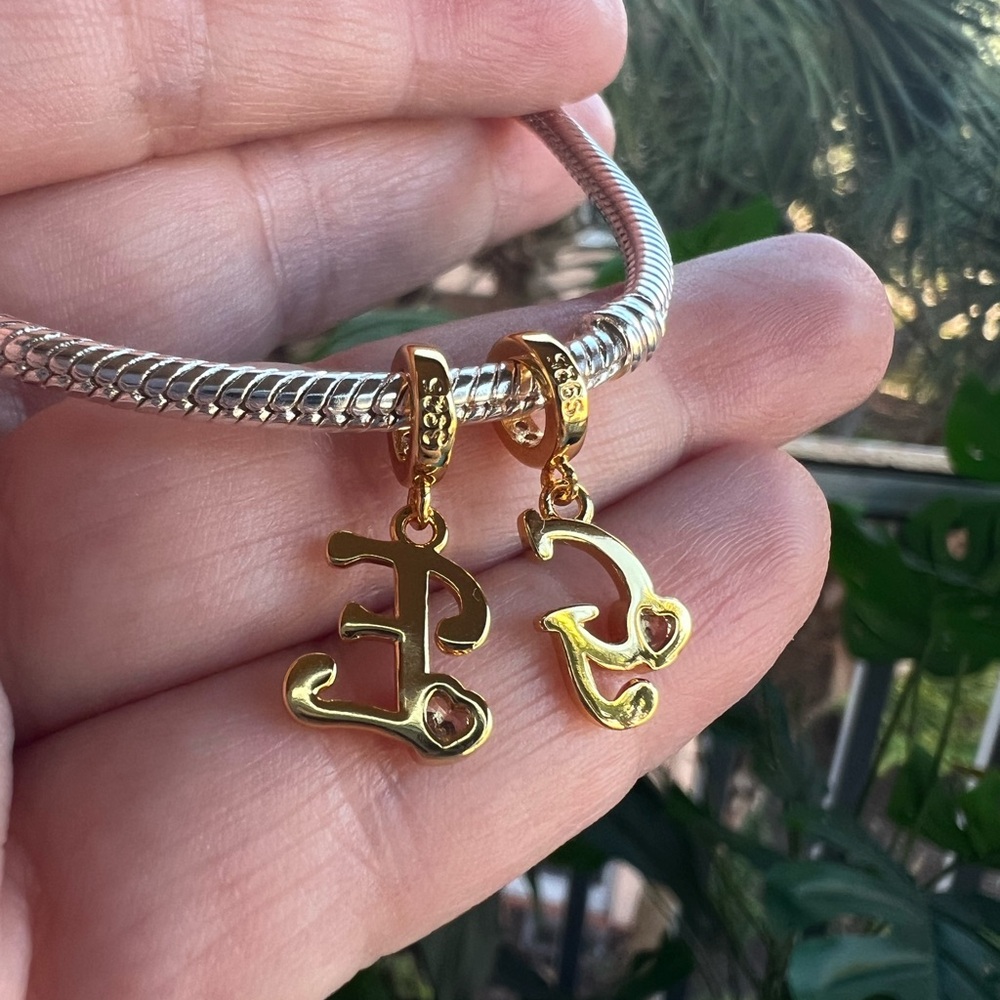 Letter E Charm (One Charm) - Picture 11 of 12